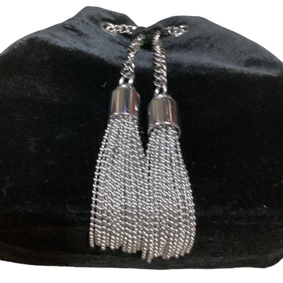 White House Black Market Black Velvet Crossbody Evening Bag Bucket Bag with Silv - Picture 9 of 14